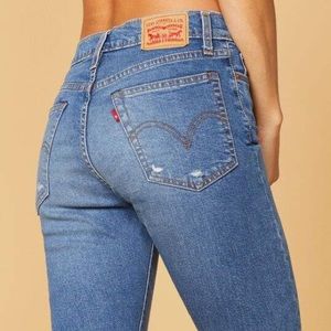 Levi’s Wedgie Fit Ripped Jeans